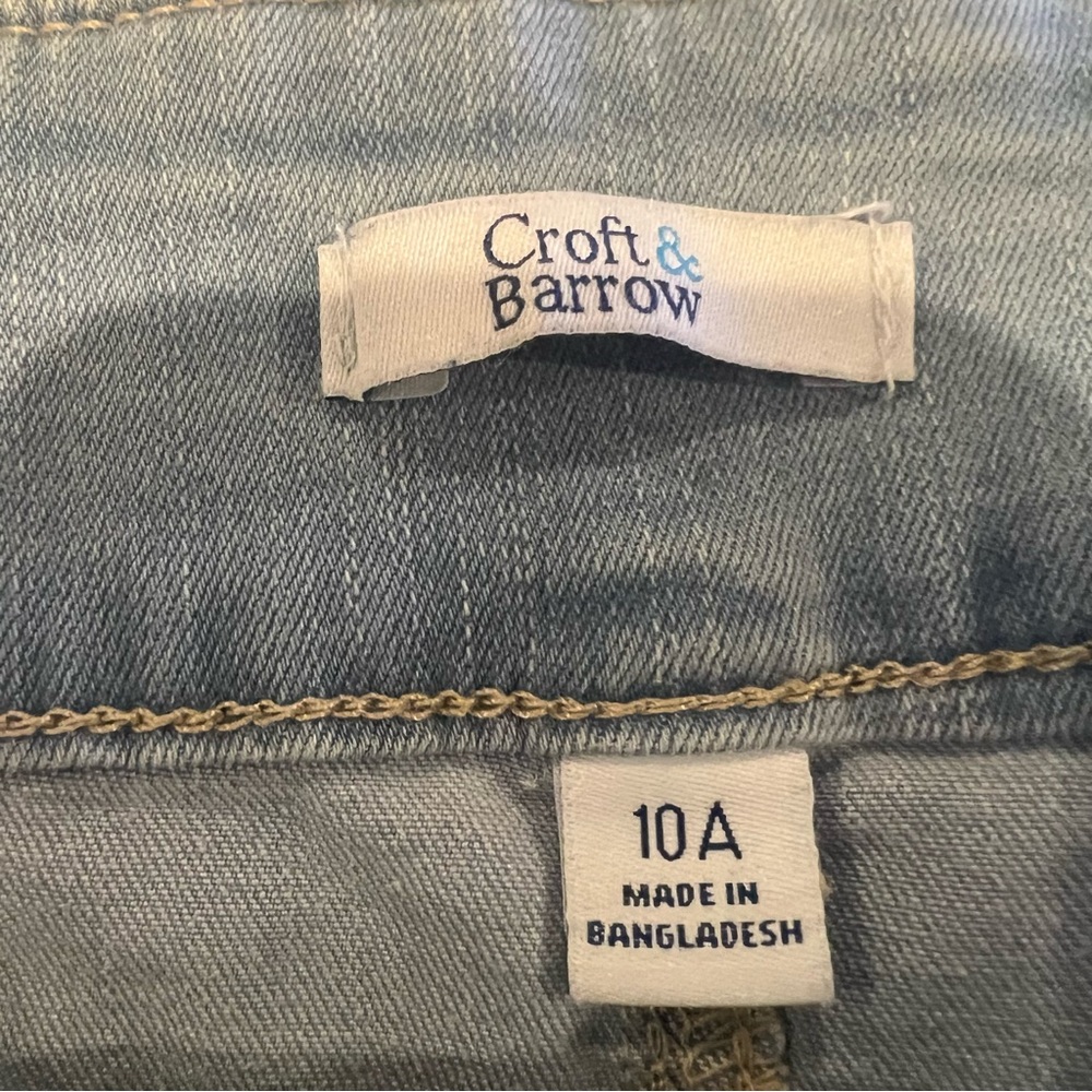 Croft & Barrow Women’s Shorts Sz 10A Mid Rise Pull On Stretchy Denim Slimming - Picture 6 of 9